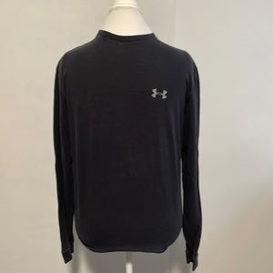 Under armor men’s small black long sleeve T-shirt